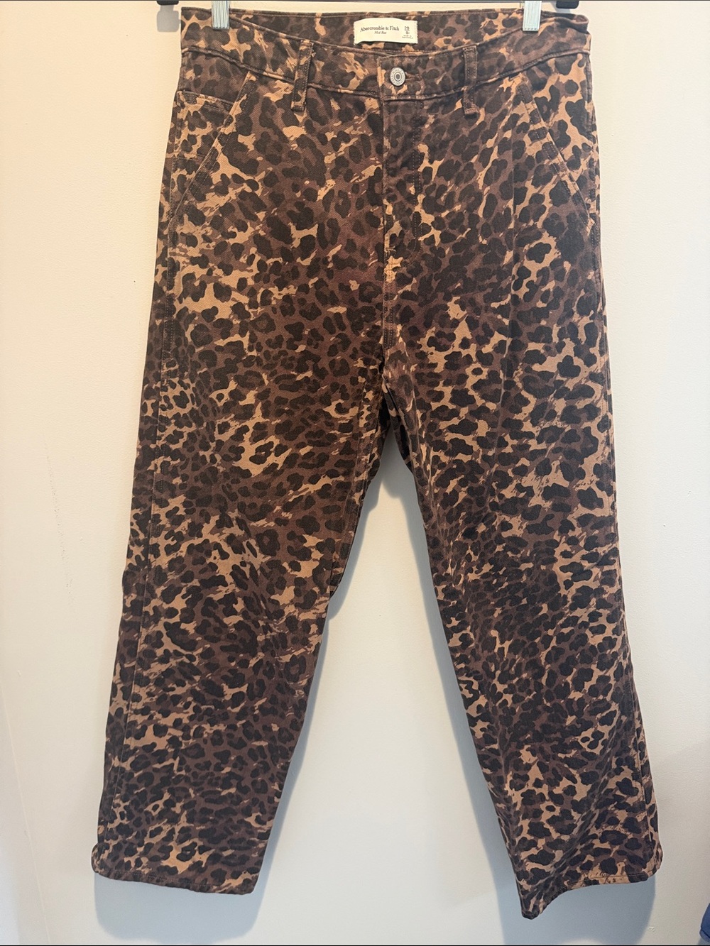 Abercrombie Cheetah Baggy Jeans 8